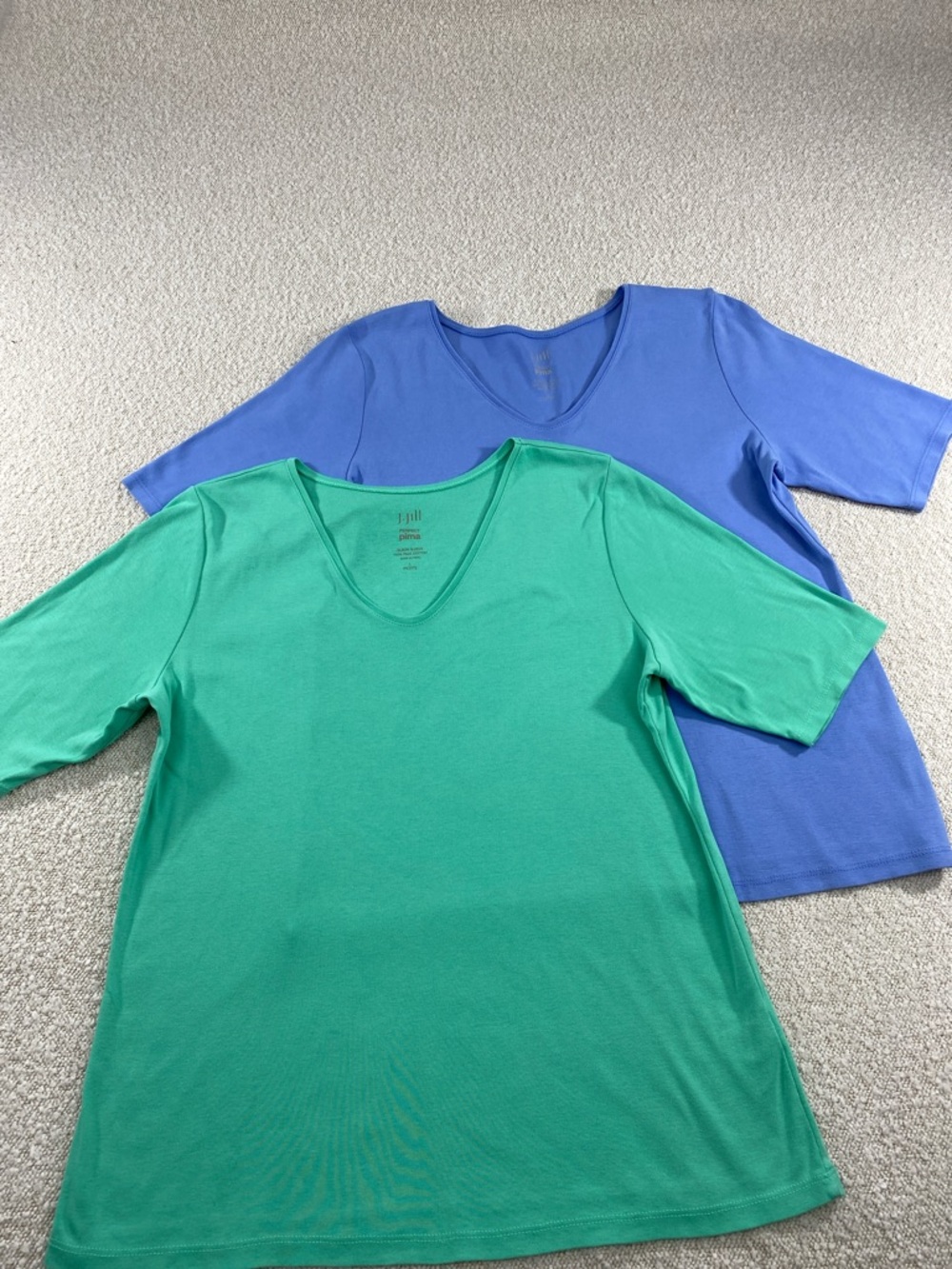 J.Jill perfect Pima L petite womans V-Neck Tee - Green and Blue